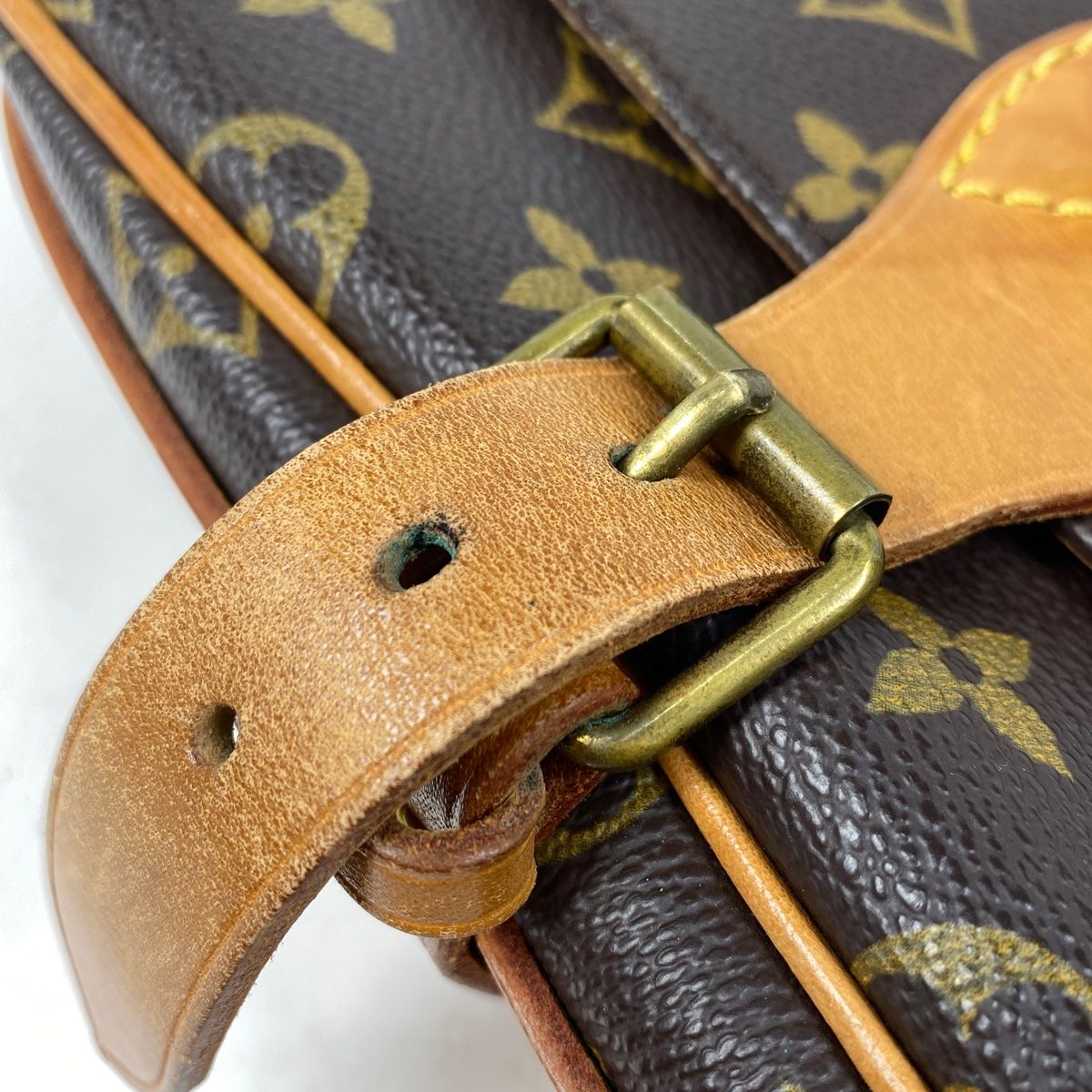 ルイ・ヴィトン Louis Vuitton カルトシエール 22 斜め掛け ルイ・ヴィトン Louis Vuitton カルトシエール 22 斜め掛け