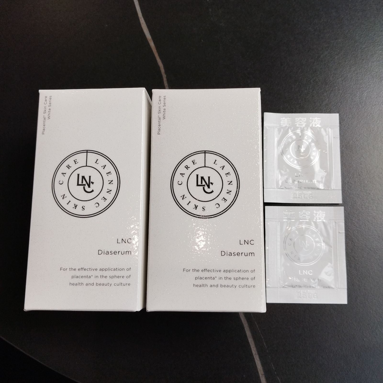 LNC ディアセラム 35ml【2個セット】美容液有効期限:2026.12 LNC ディアセラム 35ml【2個セット】美容液有効期限:2026.12
