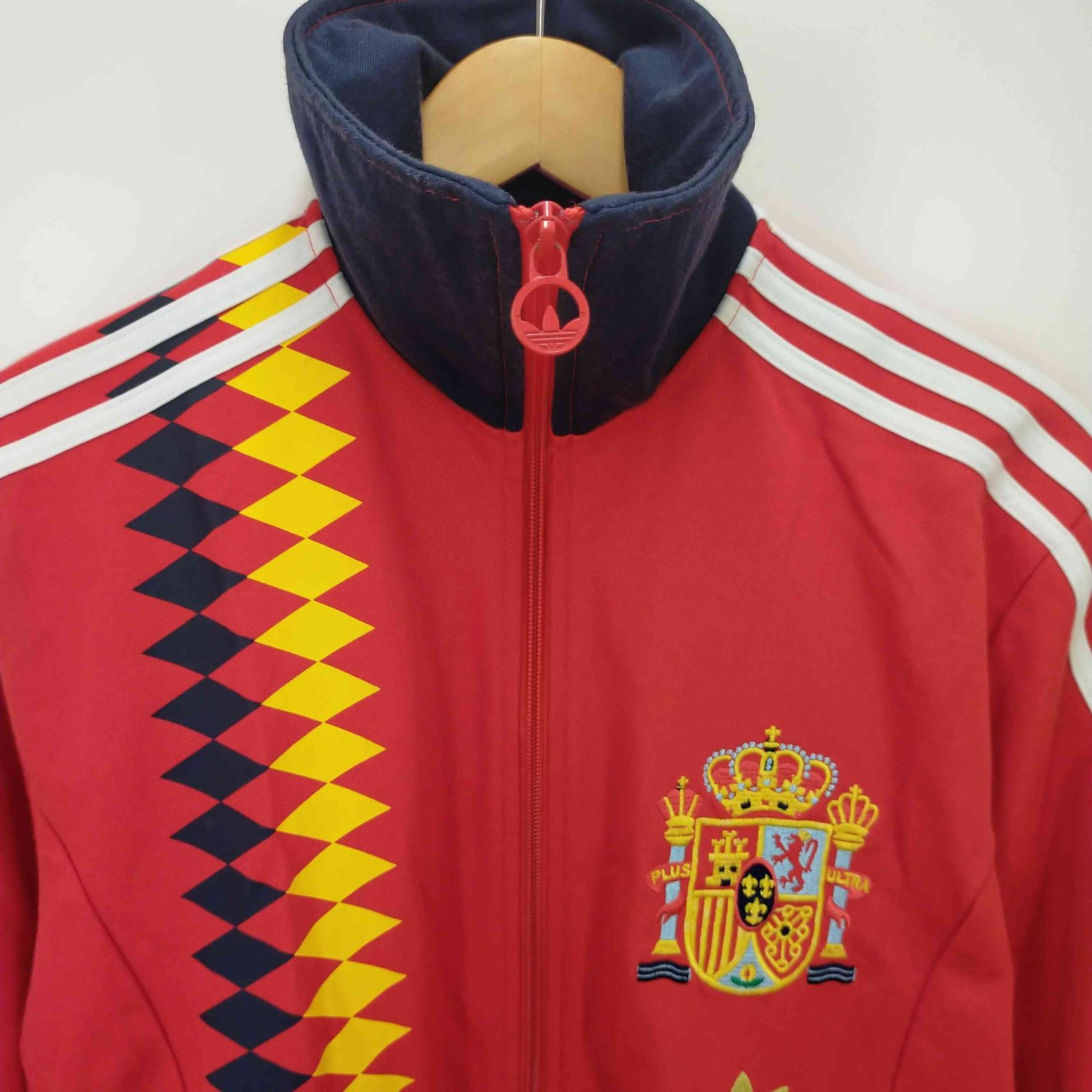 adidas アディダス スペイン フロント刺繍 ハイネックトラック