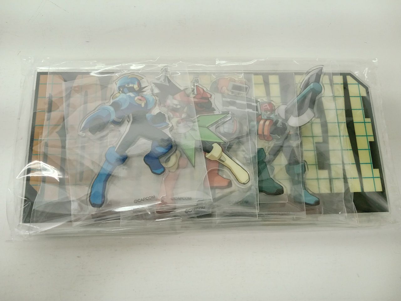 【新品】ロックマンエグゼ アクリルジオラマ グレイガクロス ファルザークロス 新品】ロックマンエグゼ アクリルジオラマ グレイガクロス