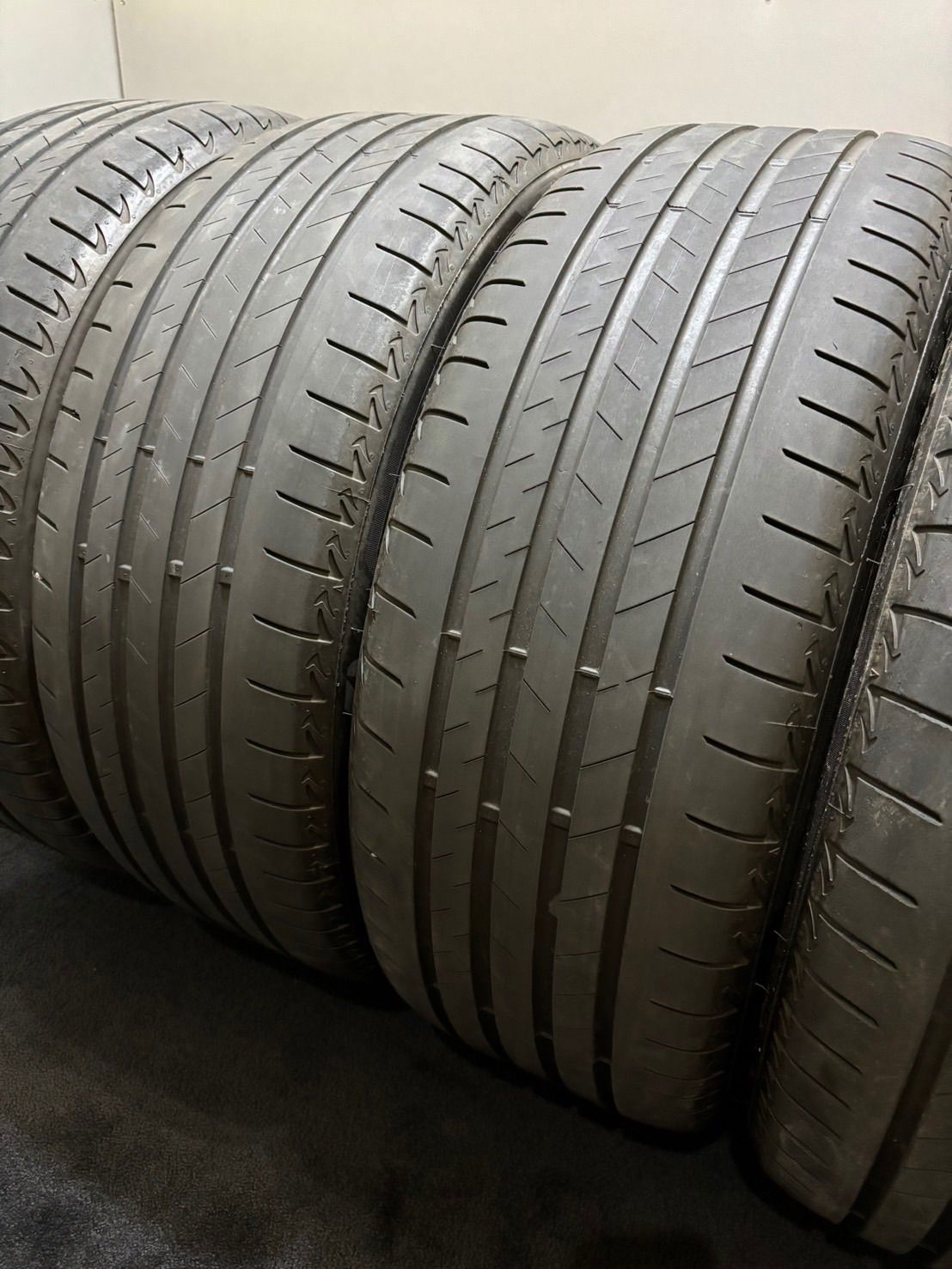 255/50R21 4本セット　ALENZA Amazon.com: Bridgestone Alenza Sport A/S UHP All Season 255