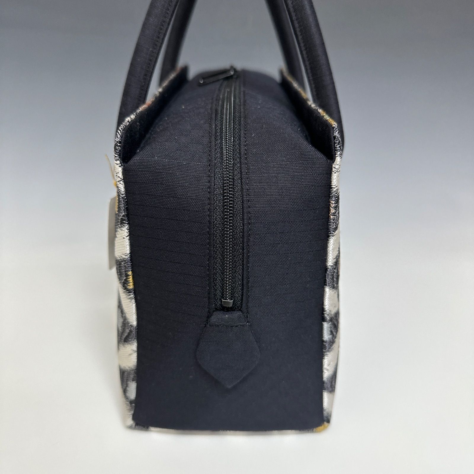 no28058 OKAJIMA 岡重 定価10万以上 高級和装 ハンドバッグ no28058 OKAJIMA 岡重 定価10万以上 高級和装 ハンドバッグ - メルカリ