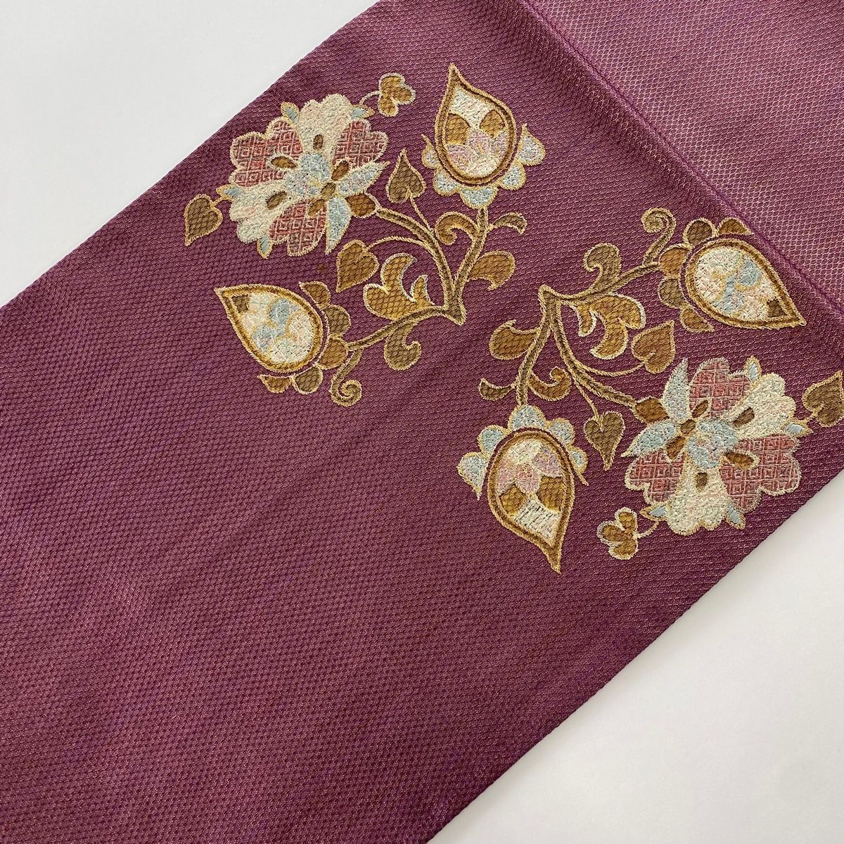 ◆781◆六 通柄　袋帯　刺繍　華文　有職文様　唐草　正絹　着物帯　和装 平和屋着物◎六通柄袋帯 唐織 更紗唐草華鳥文 銀糸 正絹 逸品