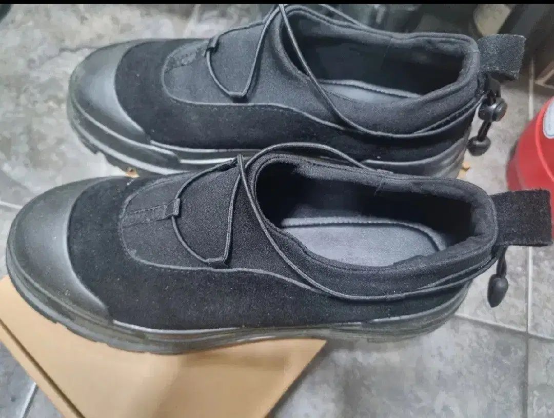 リリーシュー 靴 ハンドメイド 240