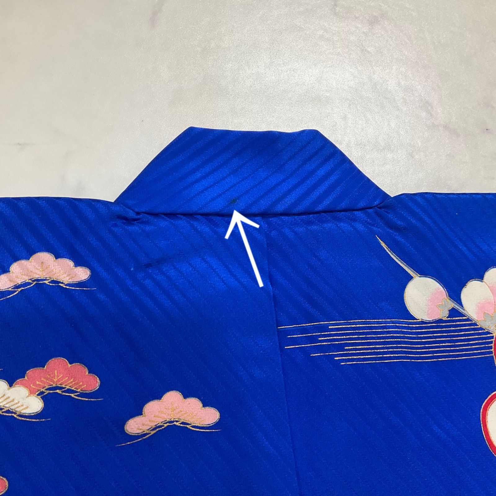 kimono one 5〜7歳くらい用 女の子着物 正絹 子供着物 七五三 袷 重ね襟 裄58㎝肩丈127 5㎝ 七五三お詣り女の子着物こどものひお正月卒業式十三詣り G 299