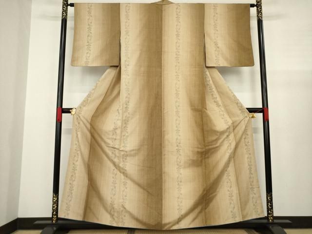 平和屋着物●結城紬　100亀甲　花唐草間道　飛び亀甲柄　正絹　逸品　AABA4842ck 平和屋着物○結城紬 100亀甲 花唐草間道 飛び亀甲柄 正絹 逸品