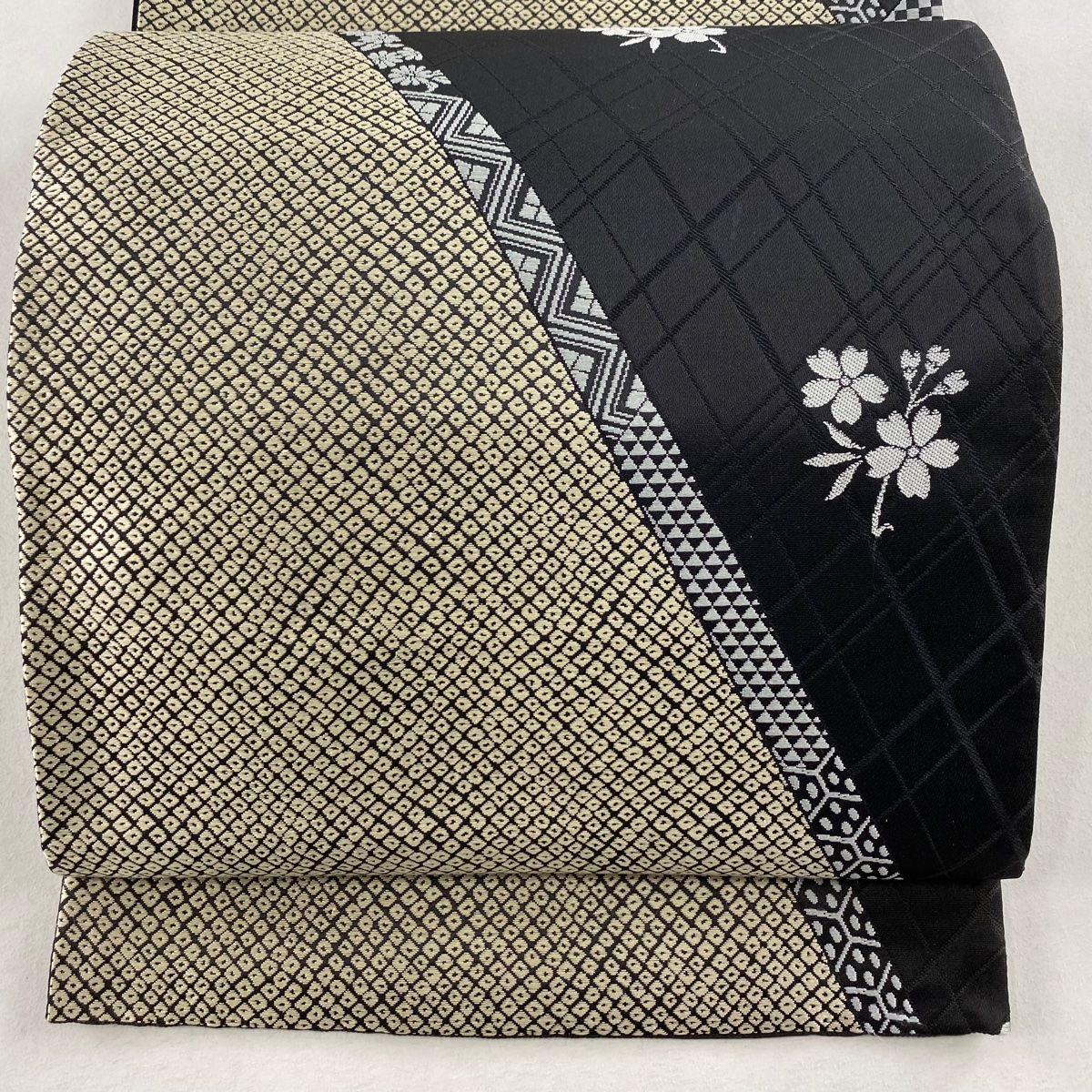 袋帯 美品 秀品 桜 疋田 黒 六通 正絹 【中古】 - メルカリ