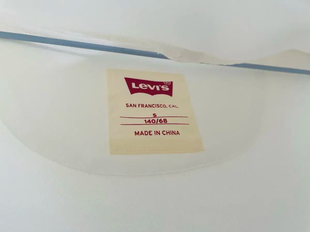 リーバイス 新商品 いま「リーバイス®」で買うべき新作デニム10選。名品501®からプロ激 大人の春デニム「リーバイス」の低価格版501®から「リー」のトリプル リーバイス〉の新作が“カラダの熱をエネルギーに変える”って本当 公式通販 WHO LEVI'S OASIS アイジュンヤワタナベマンxベルベルジンxリーバイス新作コラボが到着 デニムラバーも大注目！ リーバイスの新作アイテムをチェック♡ | LEVI'S(R) x リーバイス®がジーンズの誕生日「501®DAY」を祝し、新作コレクションを