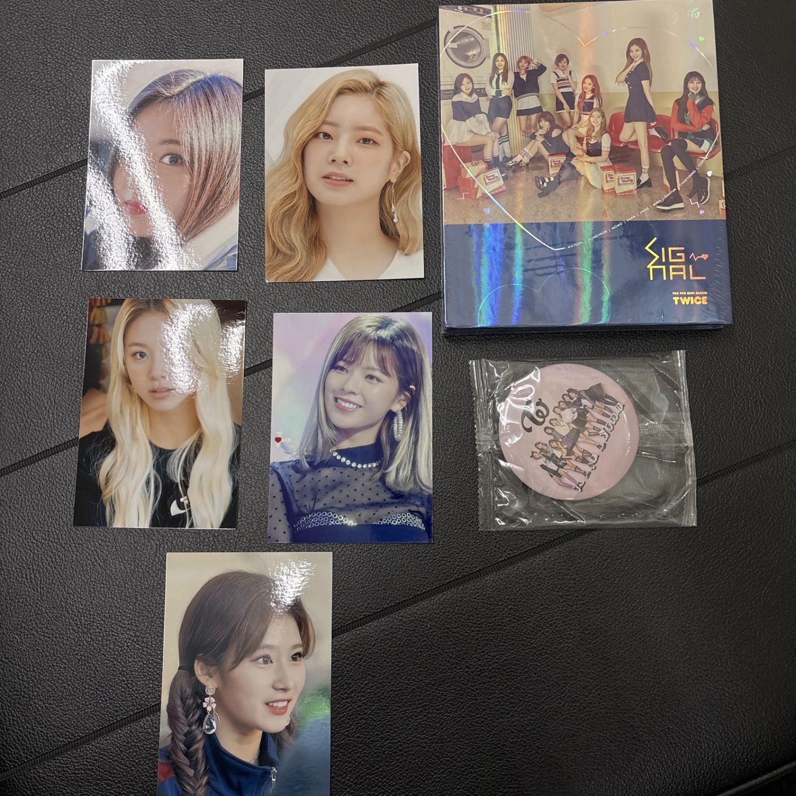 TWICE SIGNAL THE 4thミニアルバム 缶バッチ 写真付き - メルカリ
