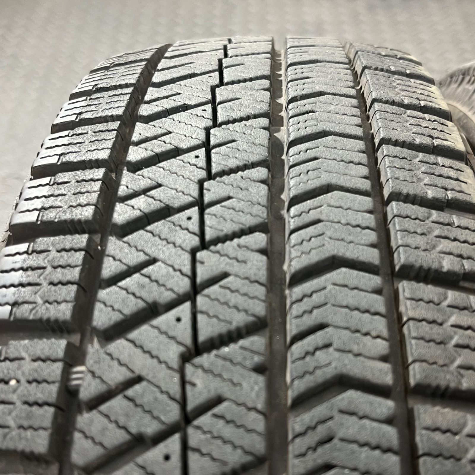 ブリヂストン ブリザックVRX2