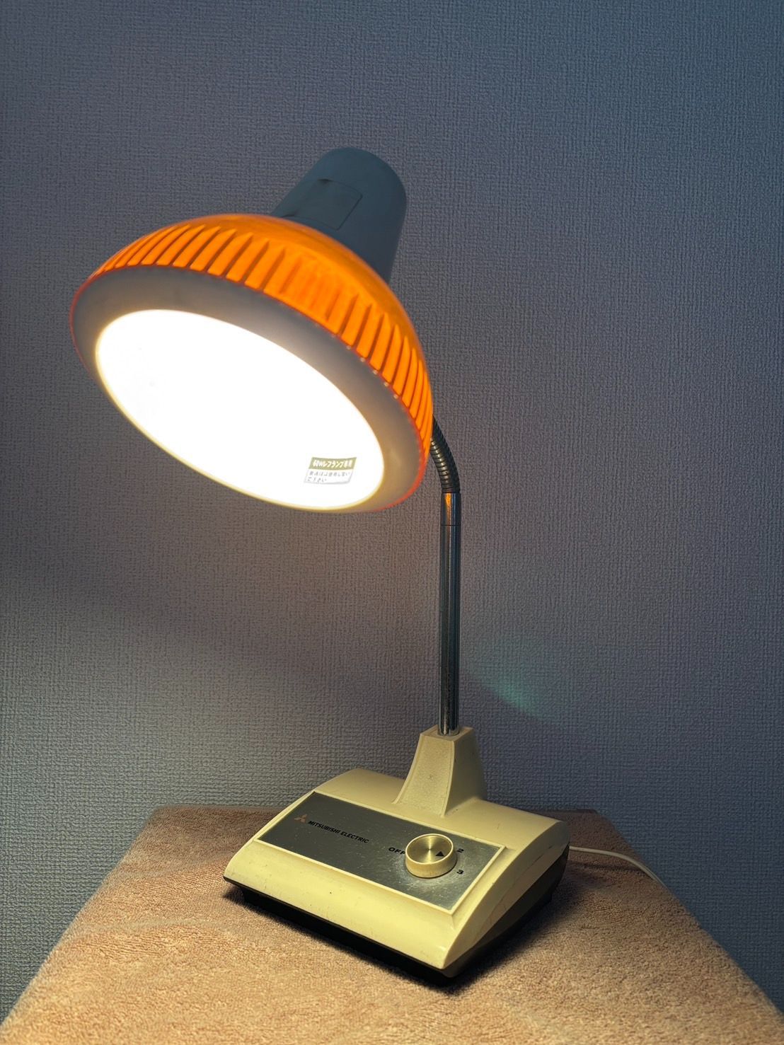 昭和レトロ　白熱橙　卓上スタンド 昭和レトロ 白熱橙 卓上スタンド 白熱灯スタンド 昭和レトロ オレンジ