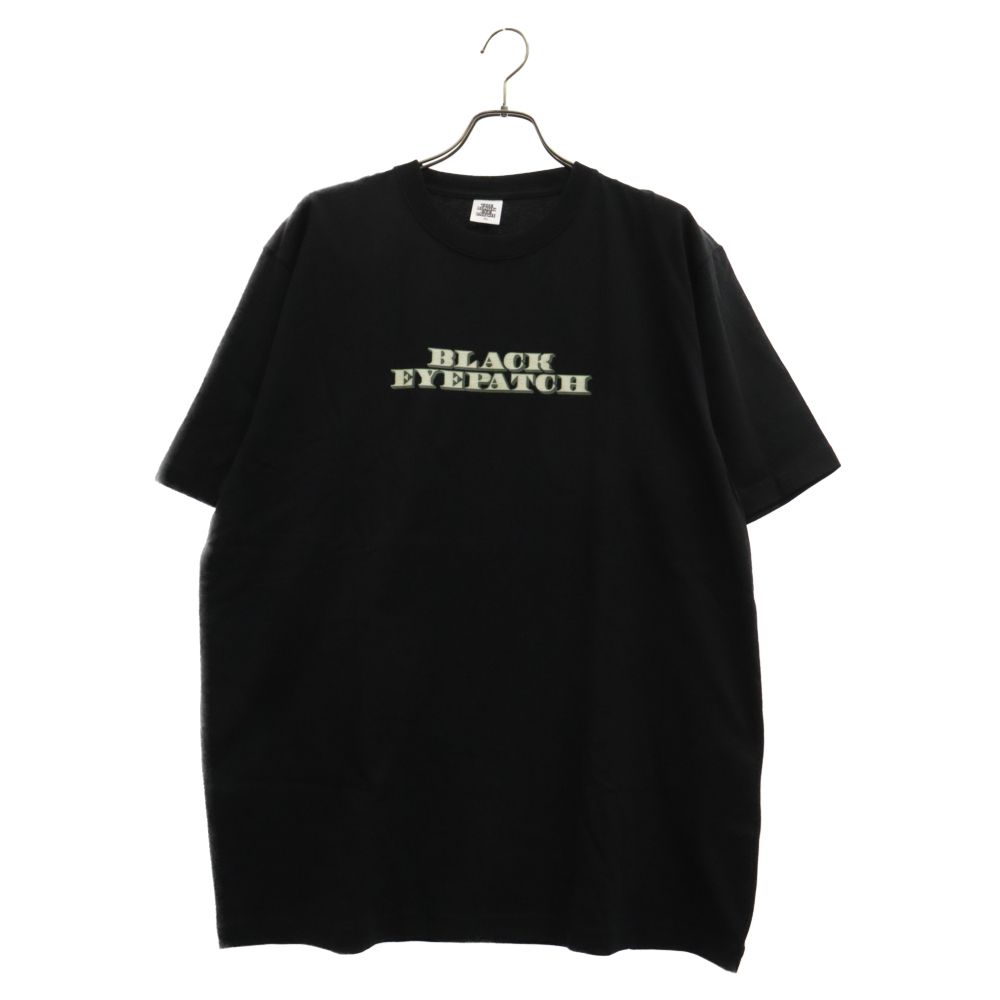 THE BLACK EYE PATCH (ブラックアイパッチ) MAKE IT RAIN TEE フロント ロゴプリント 半袖Tシャツ ブラック BEPSS24TE02