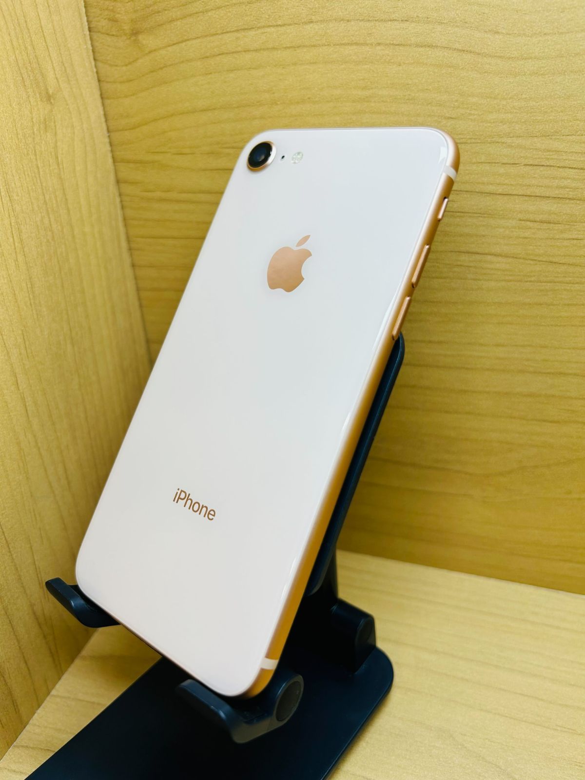 SIMロック解除済】iPhone 8 64GB ゴールド (60367) - メルカリ