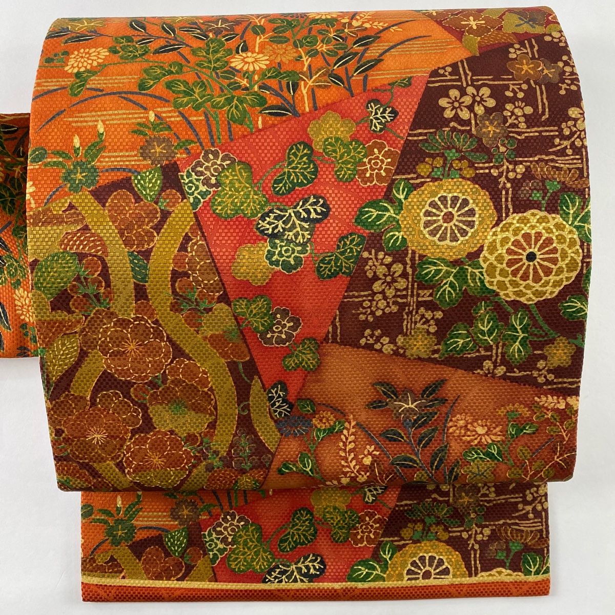 名古屋帯 美品 名品 山岡古都 落款 菊 花唐草 茜色 正絹 【中古】