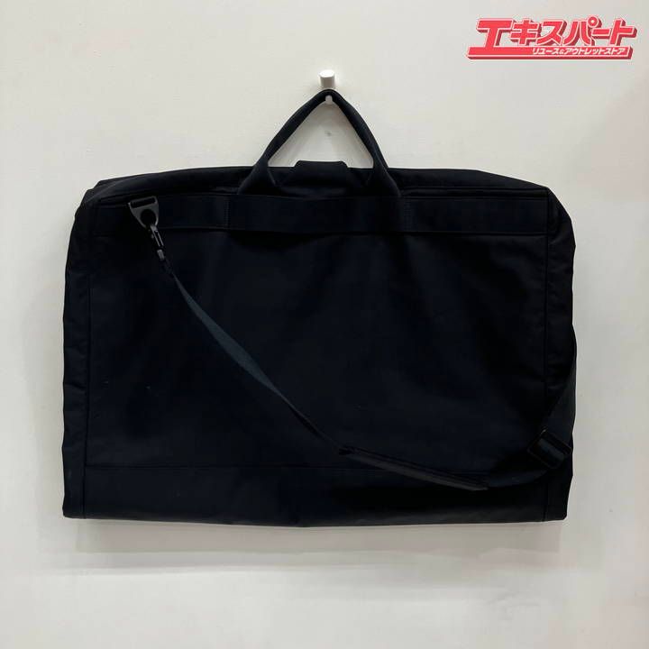 リモワ ガーメントバック 三つ折り Trifold Garment Bag | Travel Accessories | RIMOWA