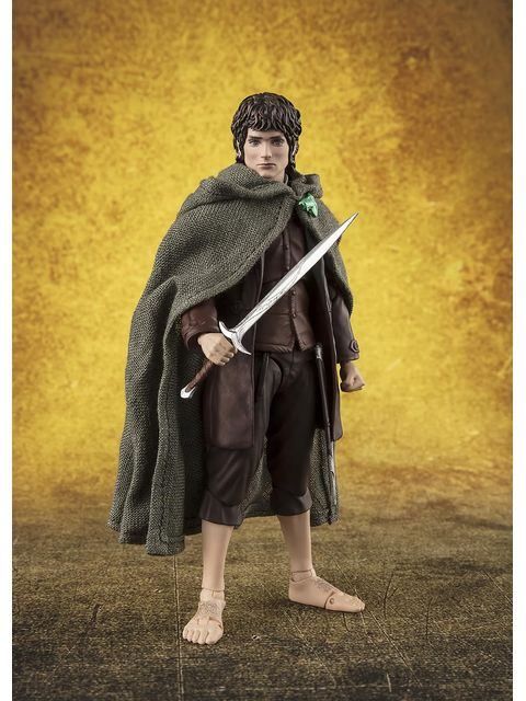 S.H.フィギュアーツ フロド・バギンズ&ゴラム (ロード・オブ・ザ・リング) Amazon.co.jp: TAMASHII NATIONS S.H.フィギュアーツ フロド