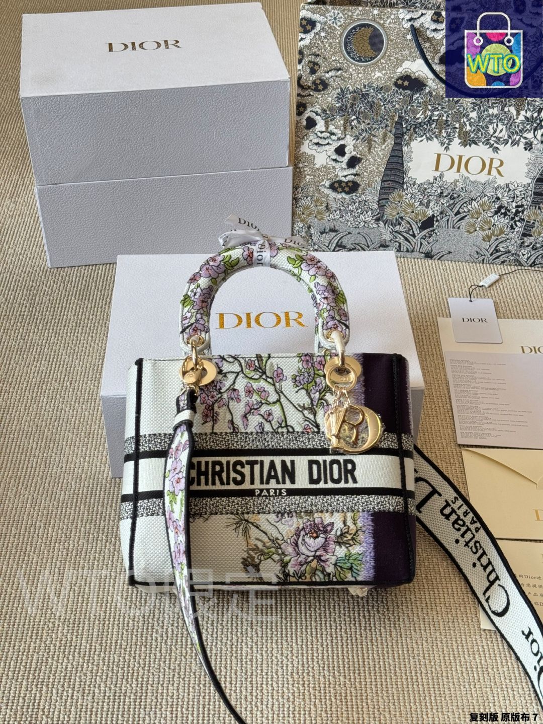 今日特価】Dior Lady D-Lite 刺繍ハンドバッグ（Dior Lady D