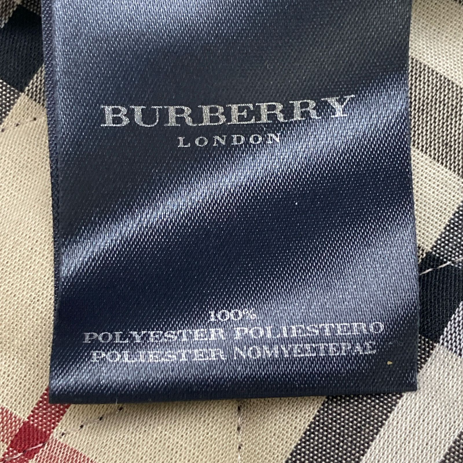 デ*ビ様 【美品】BURBERRY バーバリーロンドン 裏地メガノバチェックダウ デ*ビ様 【美品】BURBERRY バーバリーロンドン 裏地メガノバ