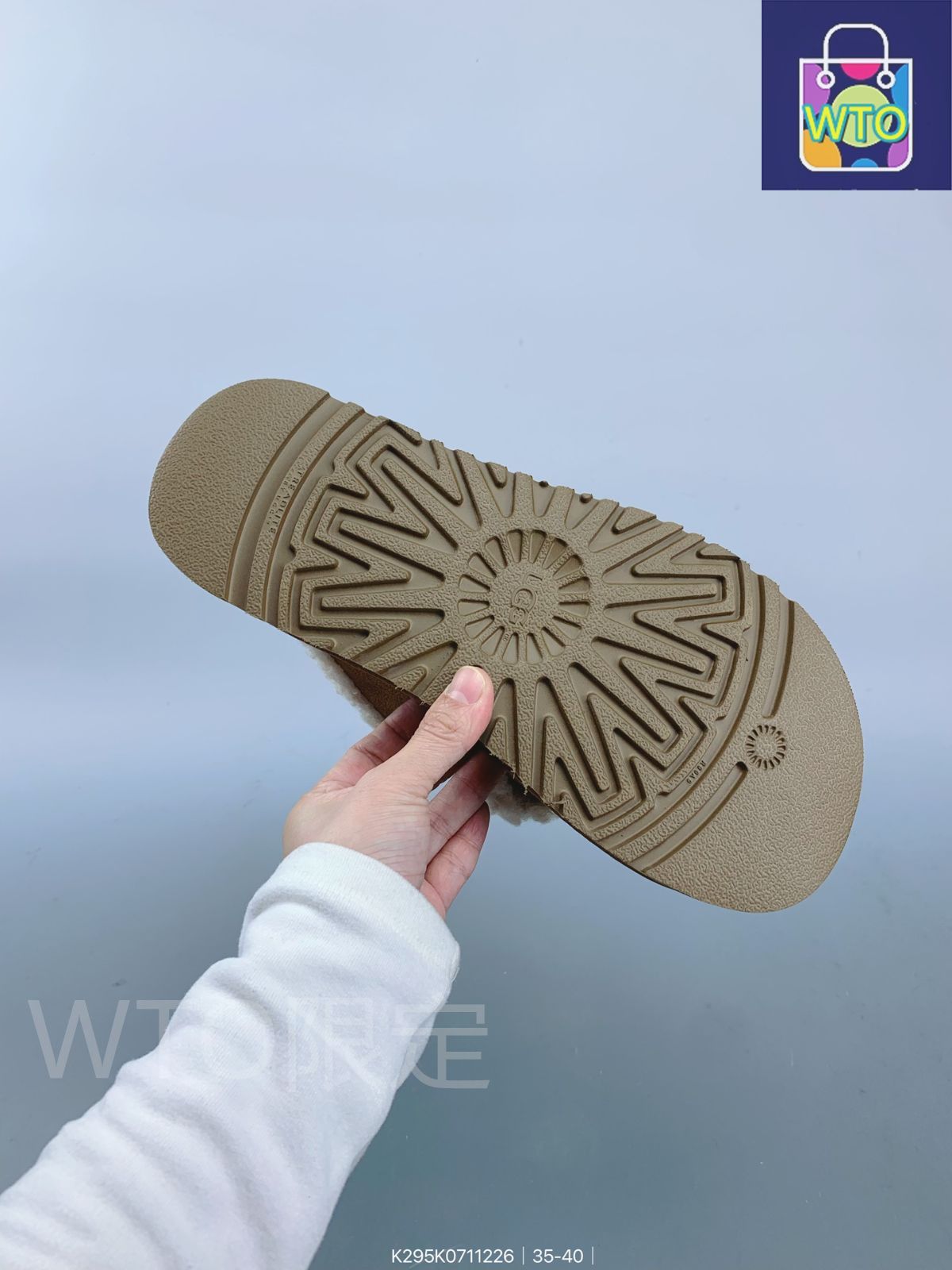 UGGのおしゃれな厚底スノーブーツ-WTO輸入2