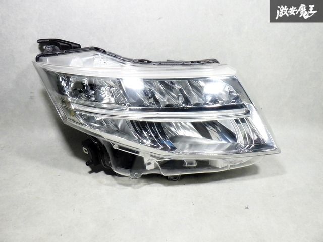 トヨタ純正 M900A M910A ルーミー 前期 LED ヘッドライト ヘッドランプ 右 右側 運転席側 STANLEY W3918