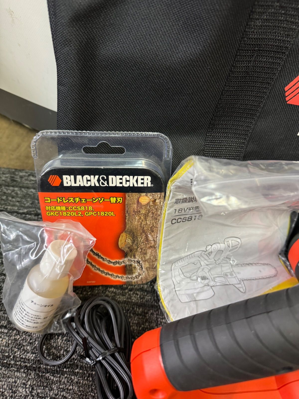 ブラック＆デッカー B＆D CCS818-JP 18V 充電式チェンソー 未使用 