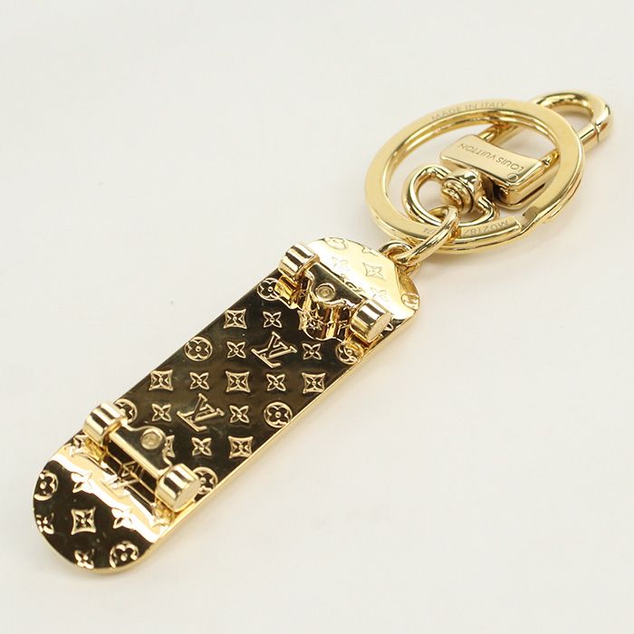 LOUIS VUITTON ルイヴィトン キーホルダー・LV スケートボード
