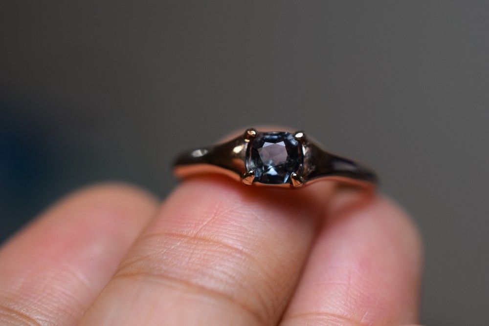 RS7-74 非加熱 宝石質 高貴な洗練の高級感紺色 スピネル リング 指輪