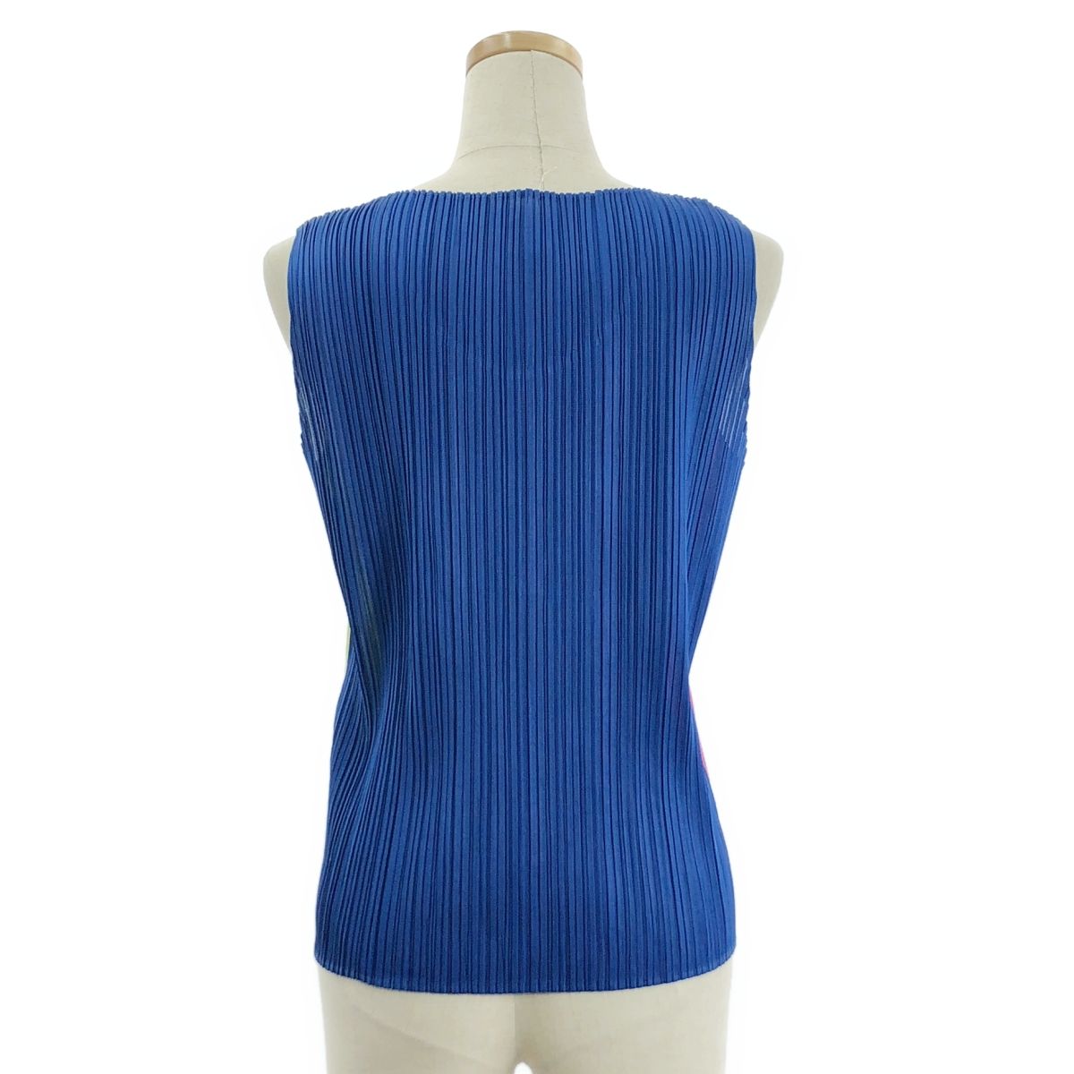 PLEATS PLEASE イッセイミヤケ ノースリーブ プルオーバー ネイビー PLEATS PLEASE イッセイミヤケ ノースリーブ プルオーバー ネイビー