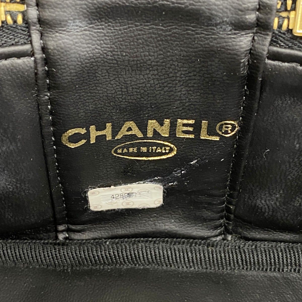 5ha0298-h】シャネル バニティバッグ キャビアスキン ブラック  