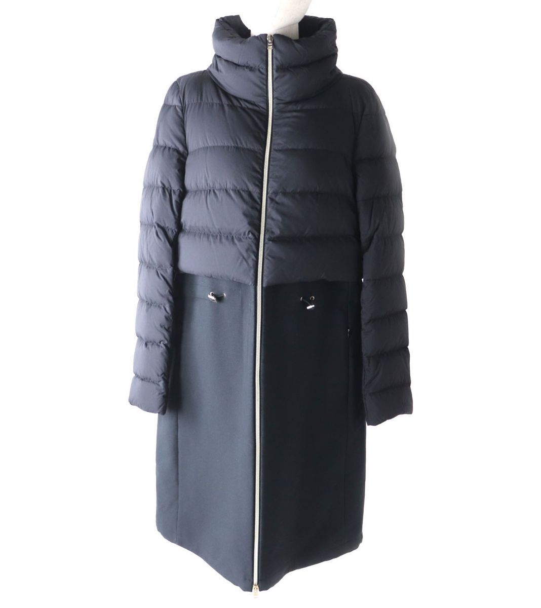 美品☆正規品 HERNO ヘルノ CA0171D ロゴ金具付き ZIP UP 切替デザイン 