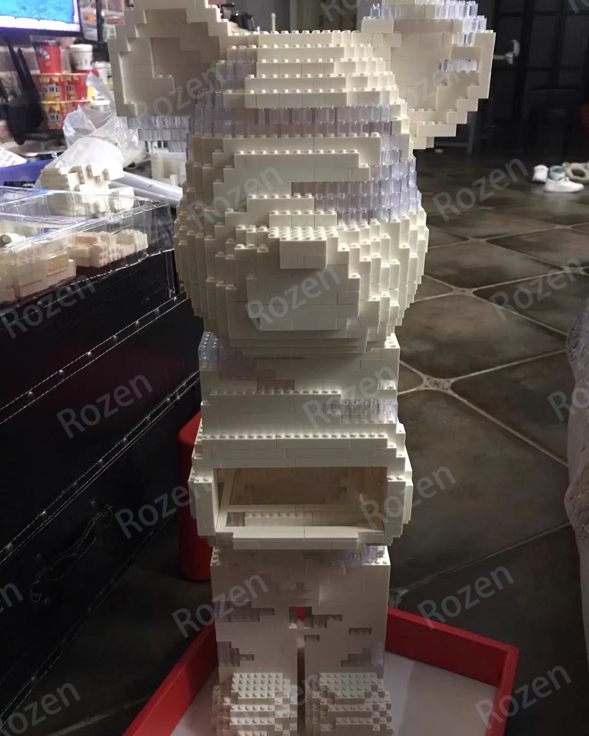 Bearbrick ベアブリック1000% レゴ互換品 LED 付き - メルカリ