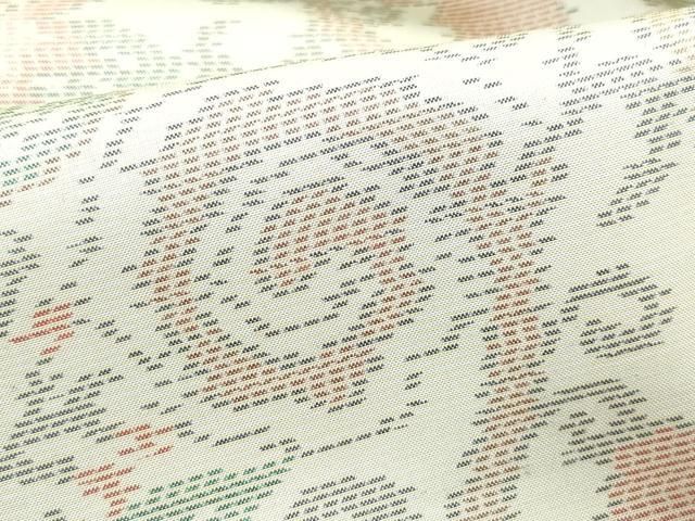 平和屋着物●本場大島紬　白大島　花唐草文　正絹　逸品　CAAR8064vf 平和屋着物○本場大島紬 白大島 花唐草文 正絹 逸品 CAAR8064vf - メルカリ