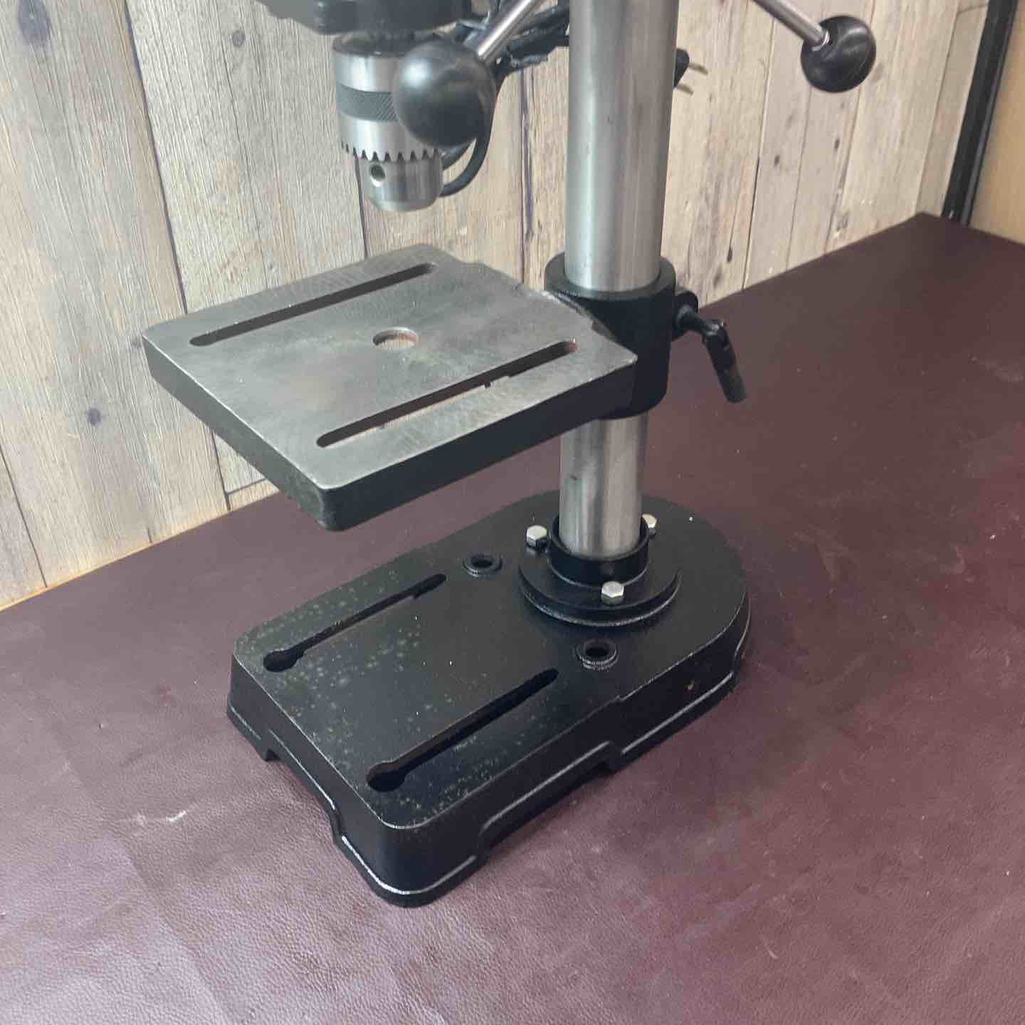  品 SHINKO 卓上ボール盤 SD 13 バイス付属 穴あけ機 電動工具 エア工具