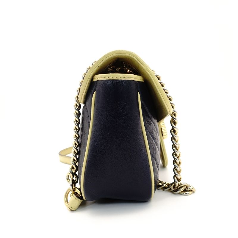 ショルダーバッグ