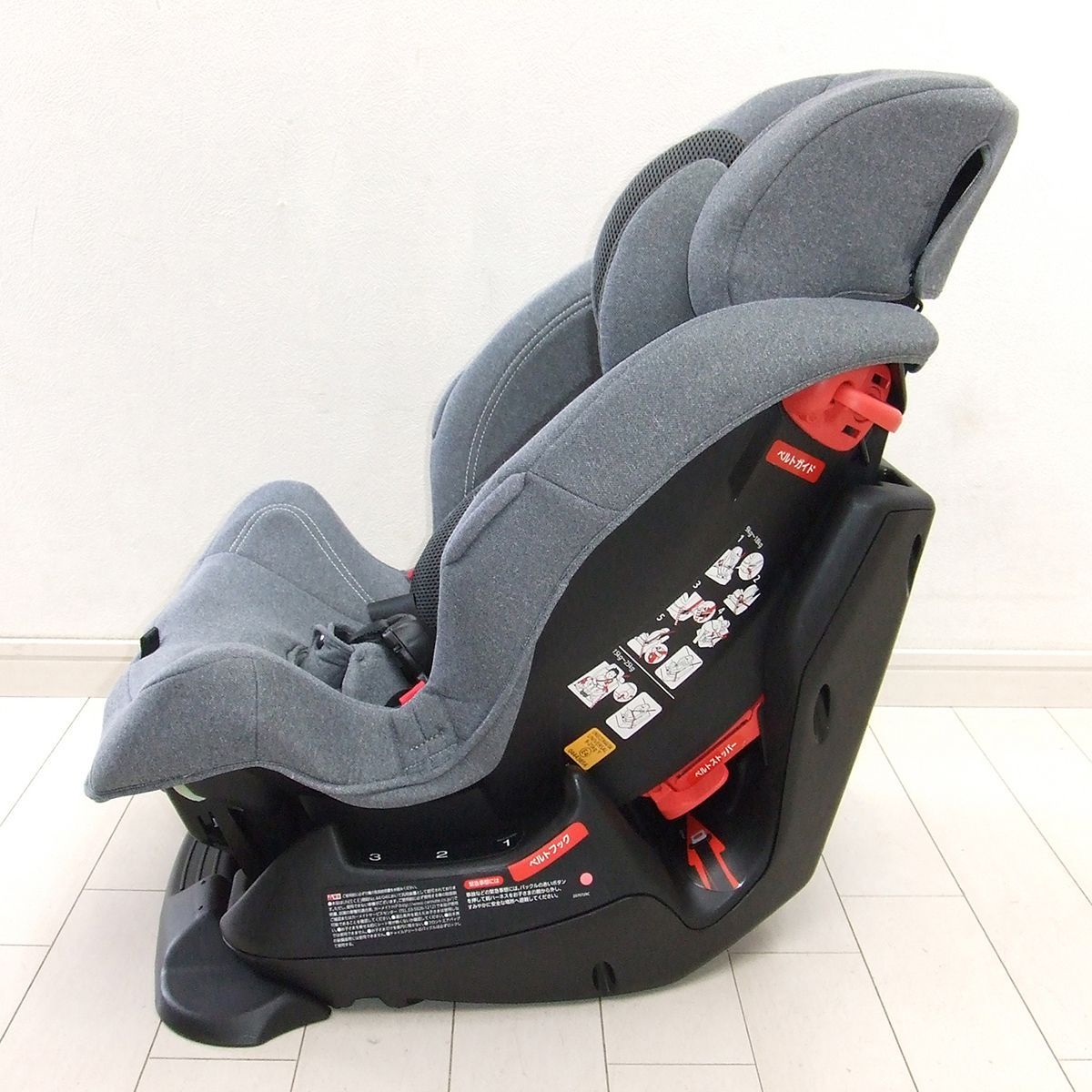 綺麗 チャイルドシート 中古 カーメイト エールベベ スイング