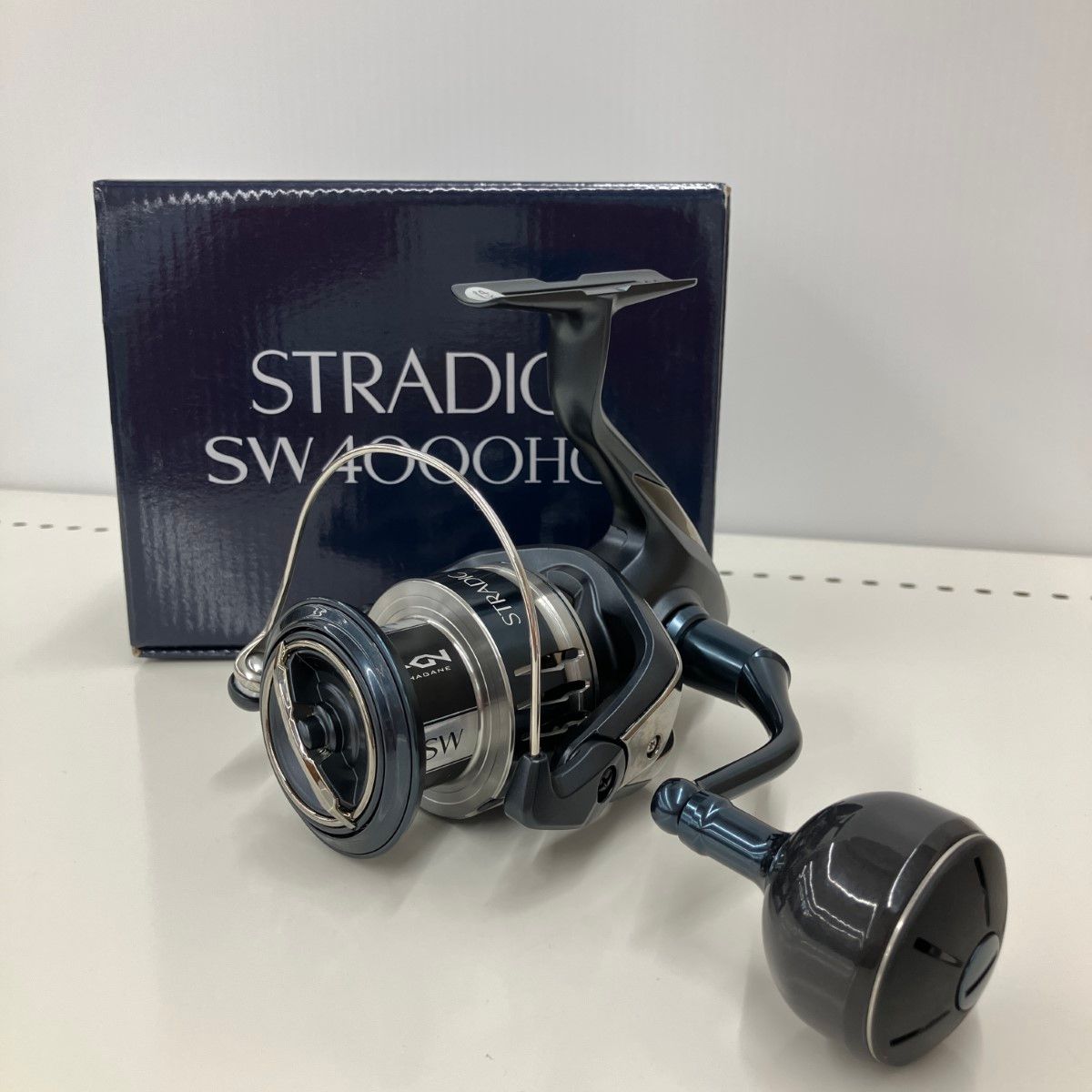 釣り用品 リール スピニングリール SHIMANO 箱付 20ストラディック SW 4000HG - メルカリ