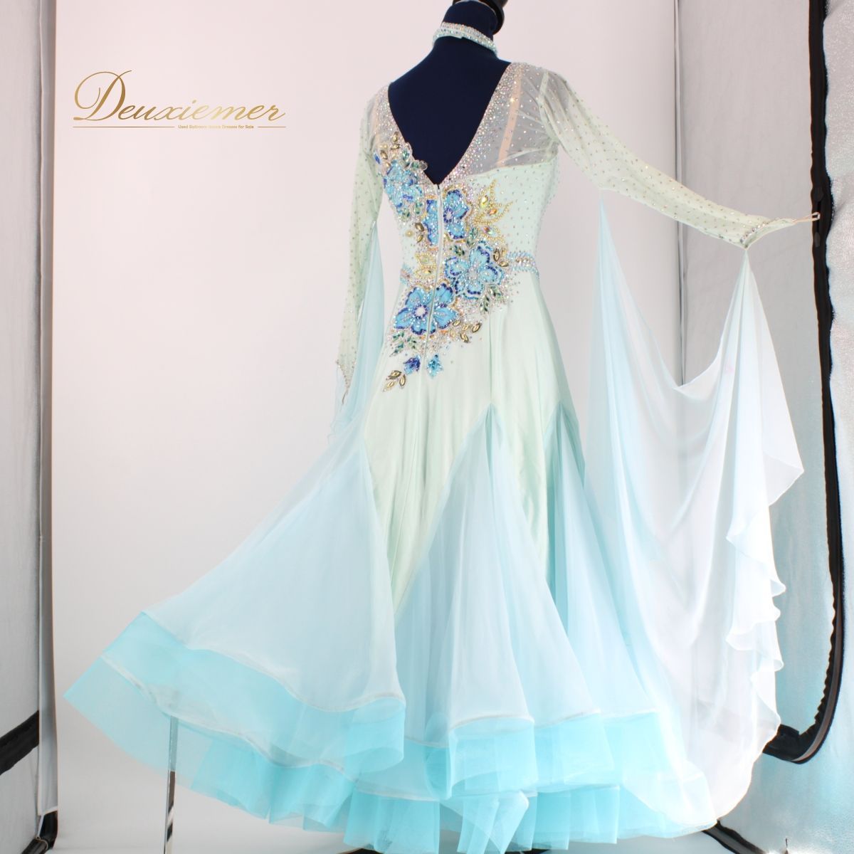 社交ダンスドレス 青と白 フリル付き 社交ダンスドレス 白と青のフリル 楽天市場】☆10％OFFクーポン