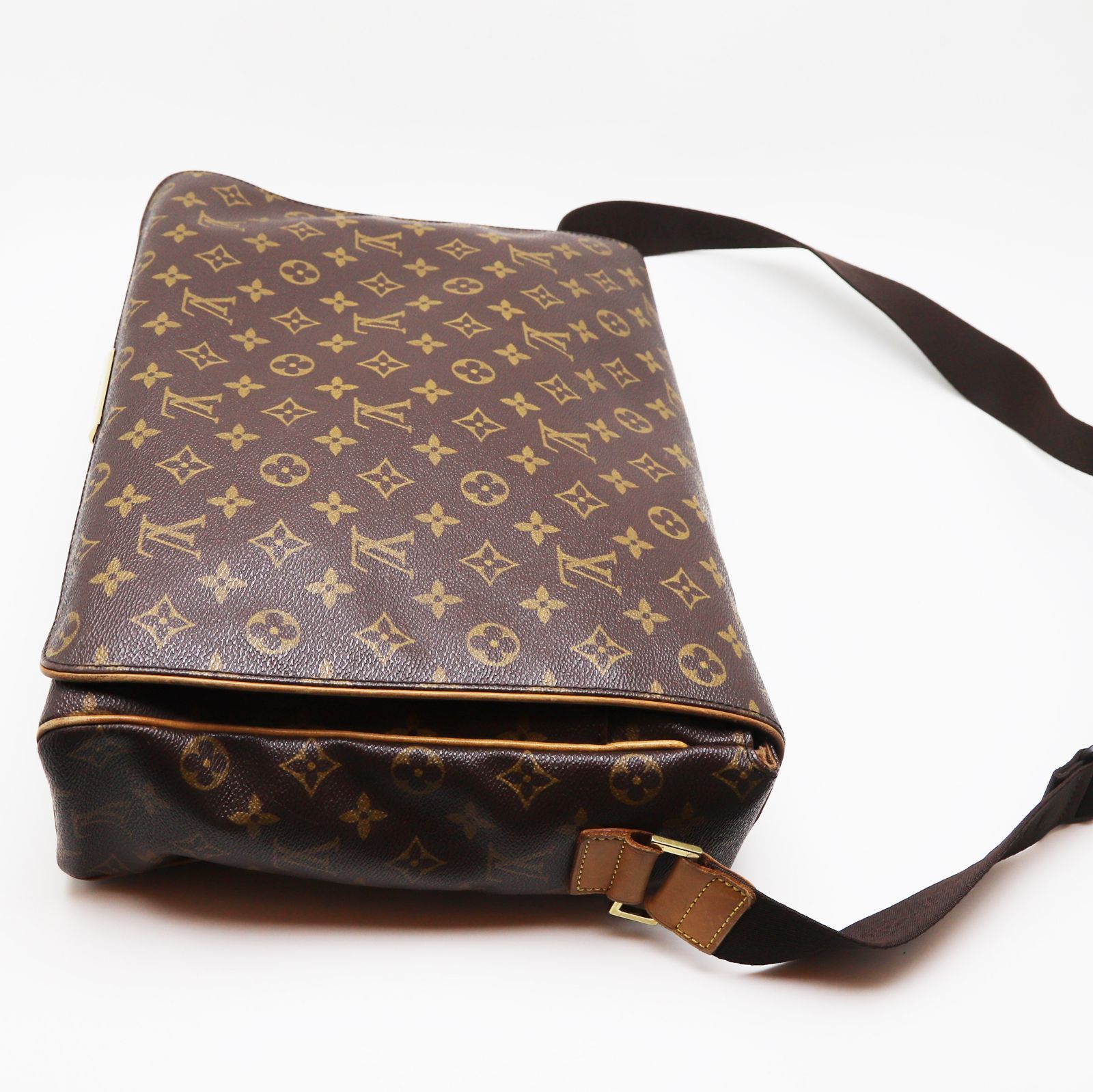 ルイ・ヴィトン ショルダーバッグ 鞄 Louis Vuitton アベス 斜め掛