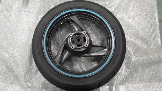 バイク ZZR400 ZX400N-0115xxx の リアホイール タイヤ付:#1662598685