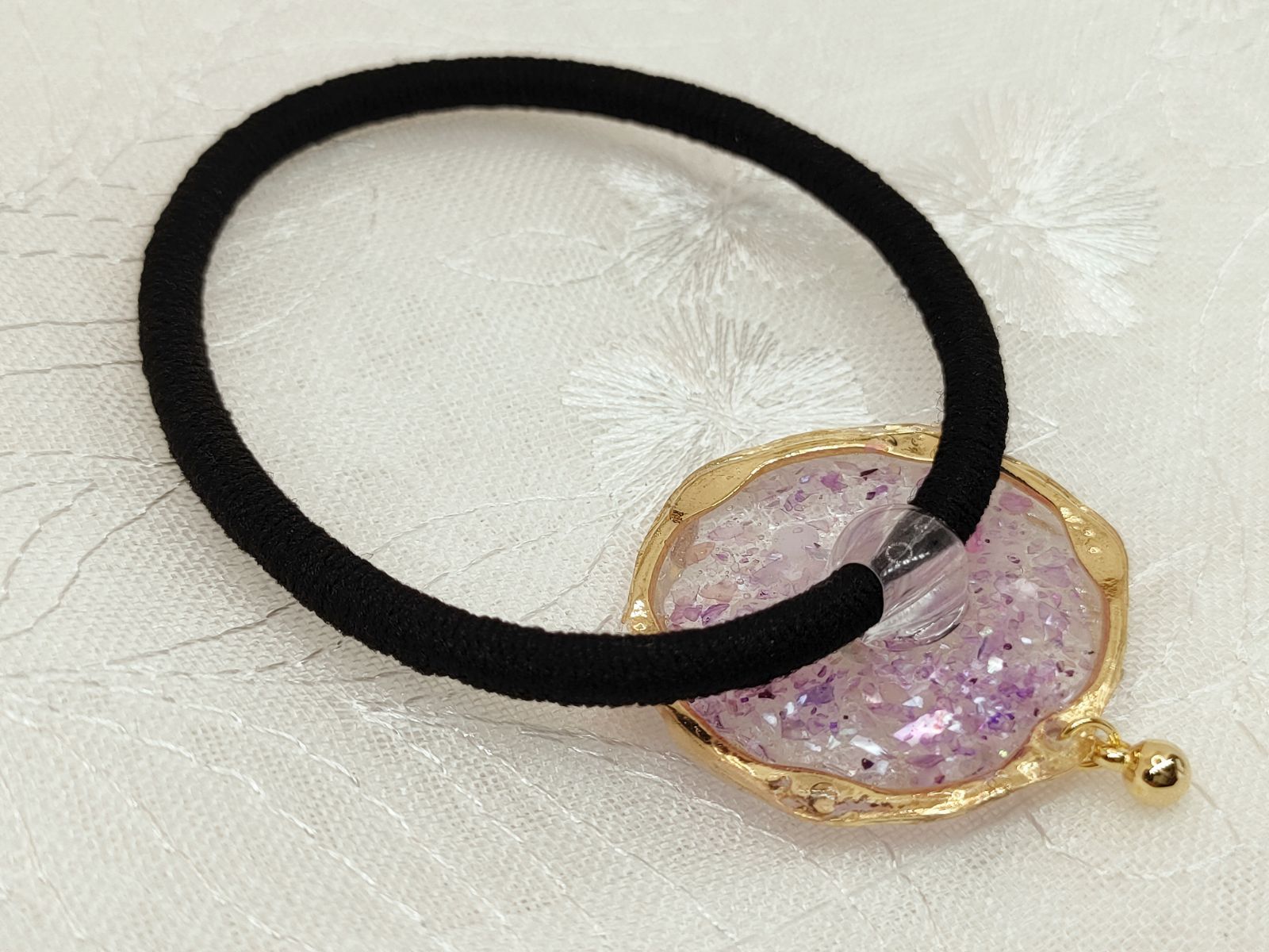 旧★レジンヘアゴム ビジュー　パープルピンク　シェル　豪華　パール No.41】レジンヘアゴム パープル×シェル×パール ゴールド縁取り 揺れる