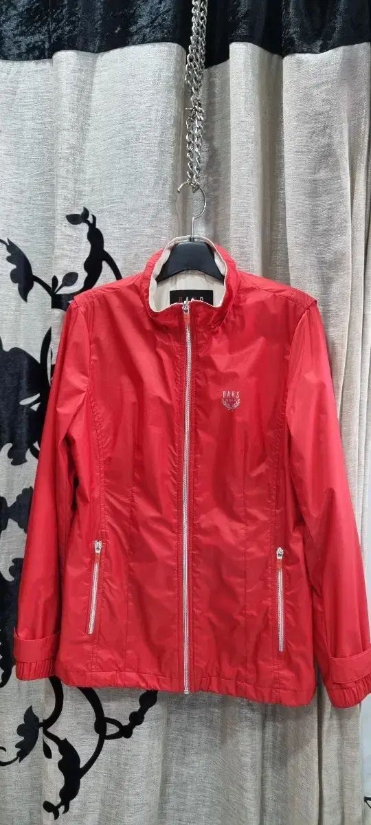 新品タグ付き　DAKS撥水加工ジャンパー 新品タグ付きDAKS撥水加工ジャンパー