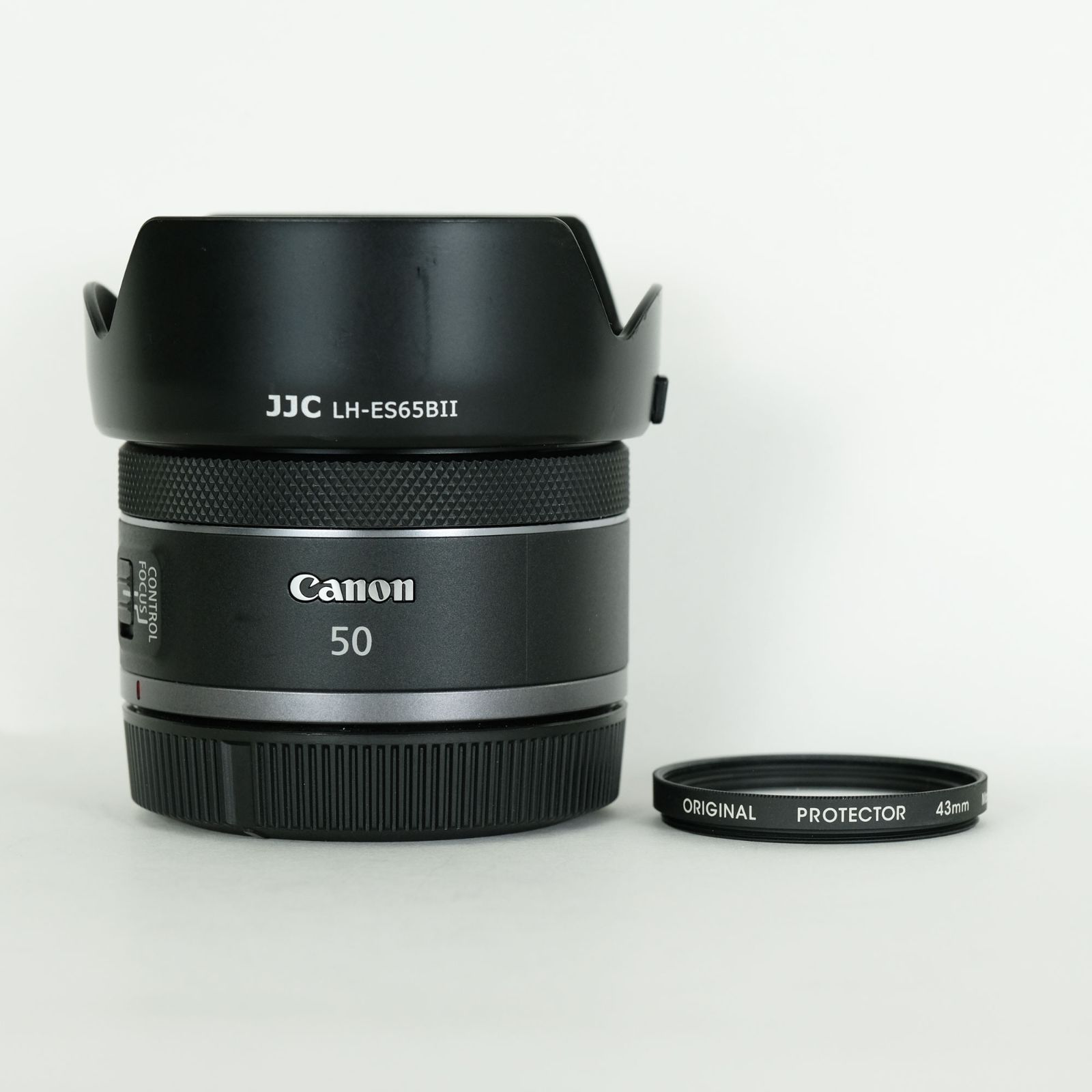 美品｜フード・フィルター付] Canon RF50mm F1.8 STM / キヤノン