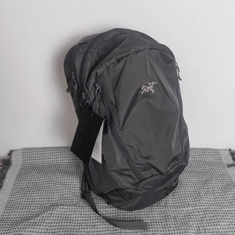 希少ARC’TERYX / MANTIS 26 BACKPACK NEW BEAMS