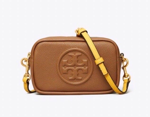 【美品】　TORYBURCH トリーバーチ　ペリーボンベ　ショルダーバッグ