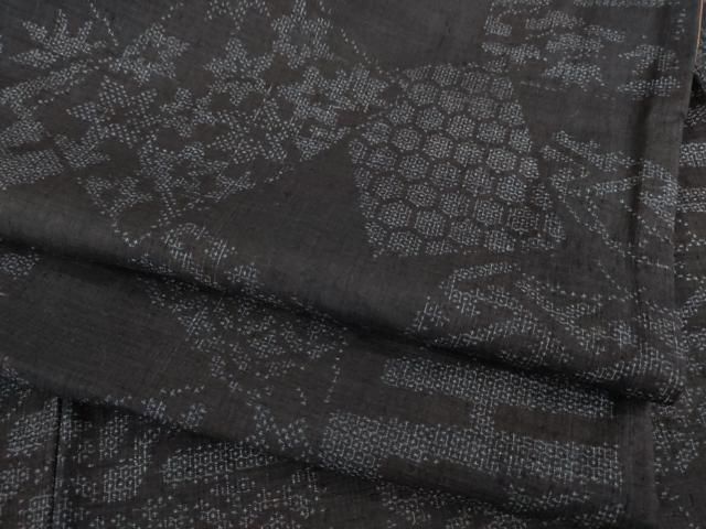 平和屋着物○本場結城紬 重要無形文化財 100亀甲 飛び亀甲 万寿菊