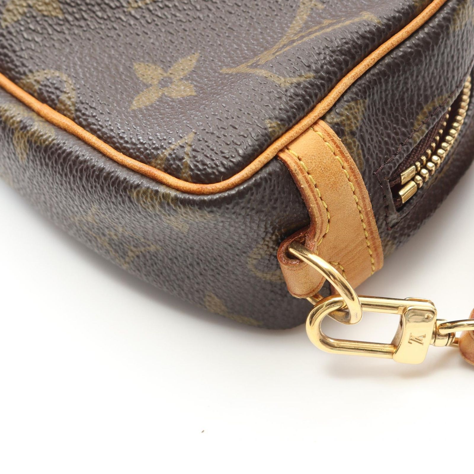 ルイ・ヴィトン LOUIS VUITTON ポーチ トゥルース ワピティ
