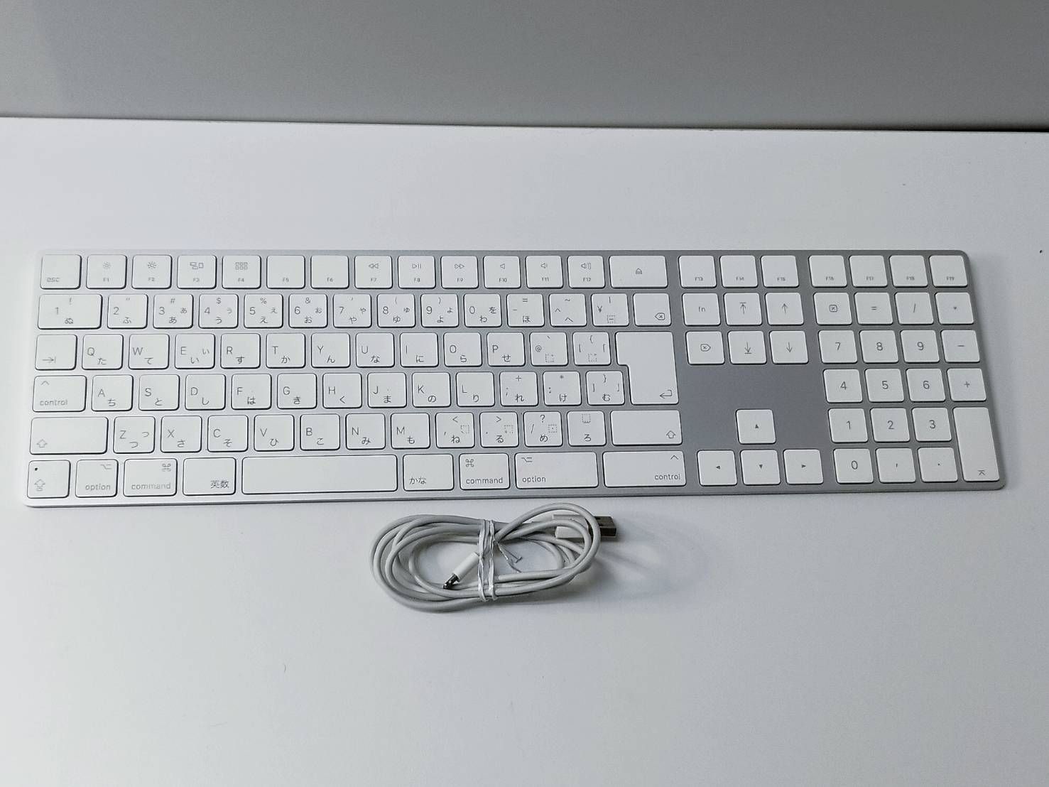 Apple Magic Keyboard US配列 （テンキー付き） A1843 Apple Magic Keyboard (テンキー付き/US配列) A1843 Apple magic
