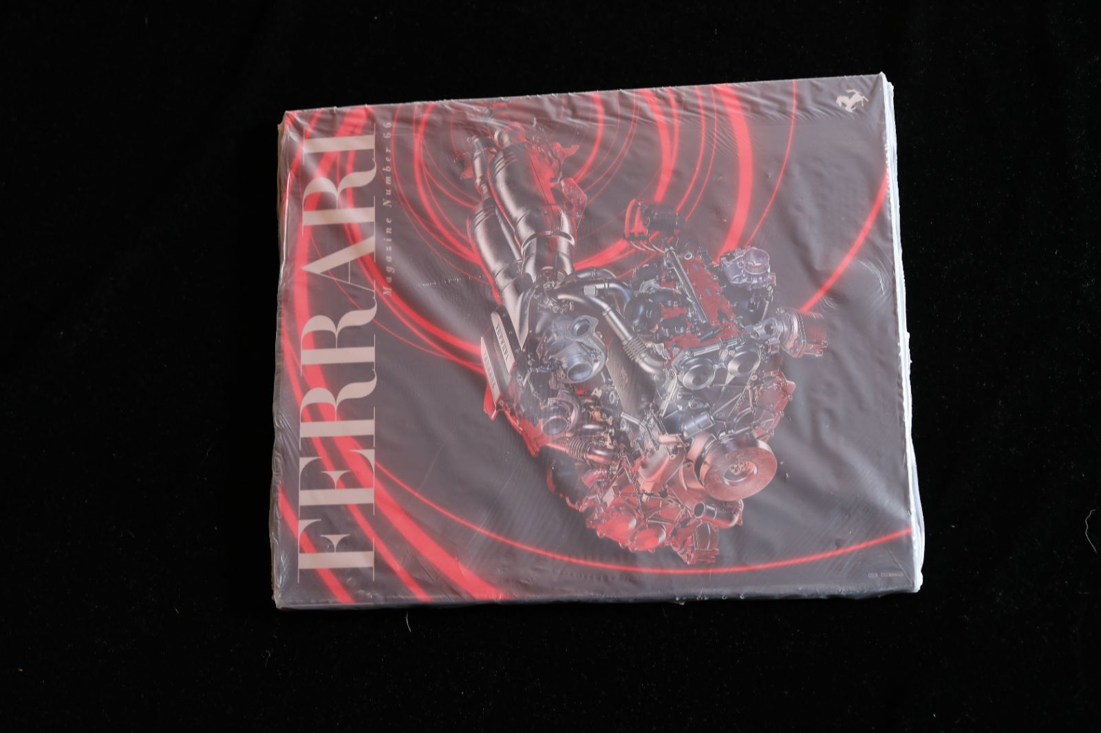 洋書「Ferrari」ハードカバー 未開封品 新品・未開封】Ferrari 公式マガジン Ferrari Magazine – Issue