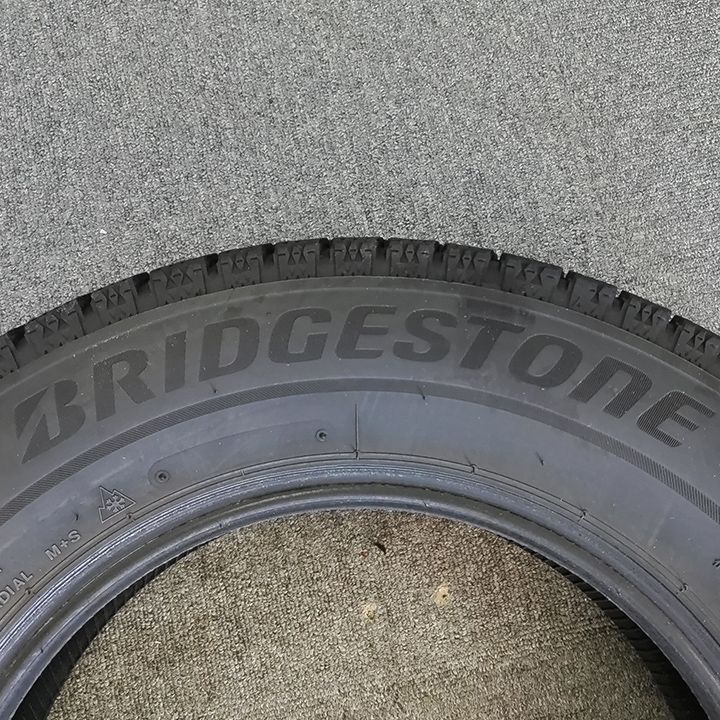 0 T 25089 _スタッドレスタイヤ ブリヂストン BLIZZAK VRX 2 175 70 R 14 4本セット
