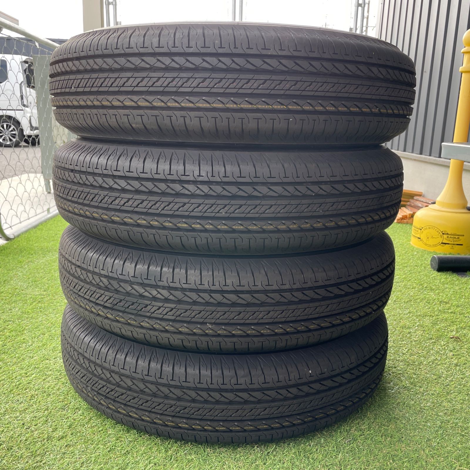 日本全国無料配達! SUZUKI スズキ JB64 ジムニー純正タイヤ 175|80R16 新車外し 4本セット